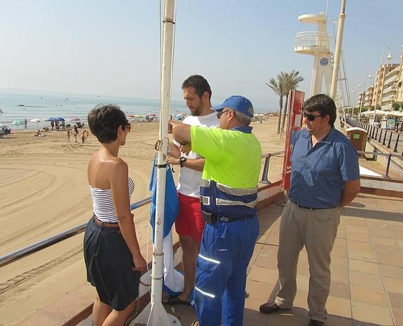 Playas pide a Costas mejores accesos para conseguir más banderas azules