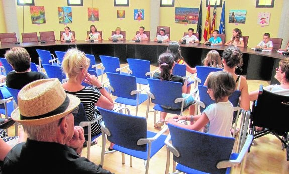 Bodas de plata para un pueblo unido