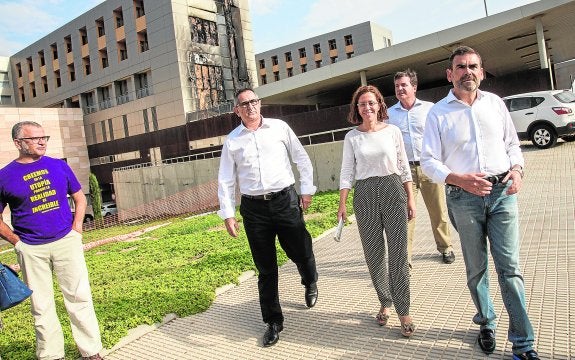 El alcalde de Cartagena acusa a los políticos de «matar» a sus vecinos con los recortes