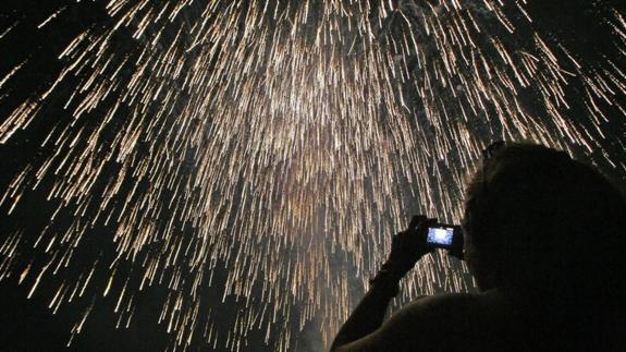 390 palmeras iluminarán el cielo en la Nit de L'Albà