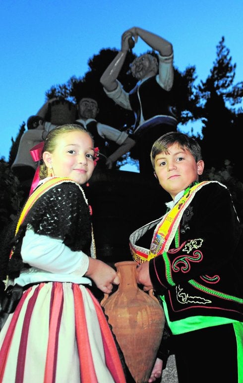 La inauguración de la Fuente del Vino abre 10 días de fiesta