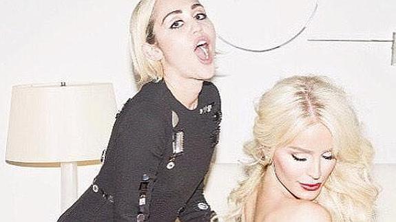 Miley Cyrus y Stella Maxwell, ¿han roto?