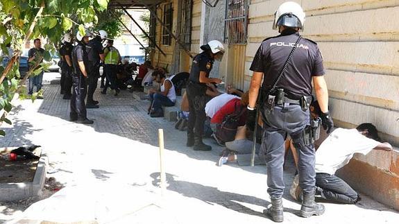 Una treintena de detenidos en una redada antidroga en La Paz