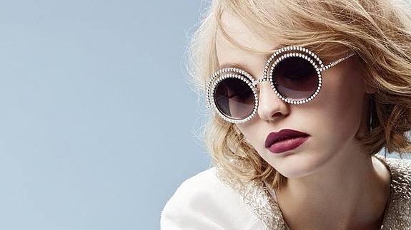 Lily Rose Depp no se identifica como heterosexual