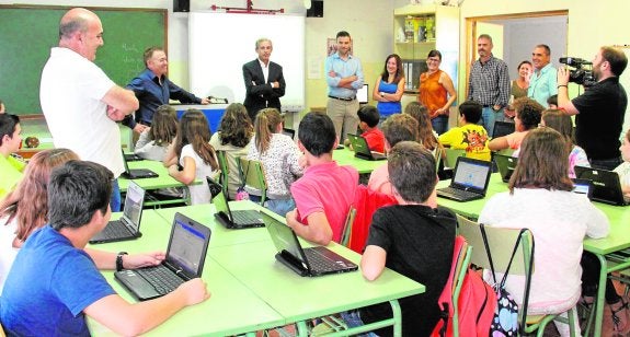 Más de 50.000 escolares comienzan el curso en otros catorce municipios