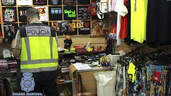 La OAMI denuncia las ventas de productos deportivos falsificados