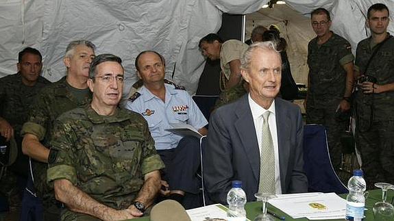 El ministro de Defensa visita el MOE de Rabasa