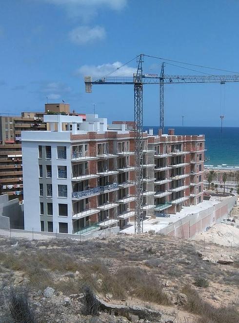 El cierre de negocios autónomos en agosto afectó a todos los sectores