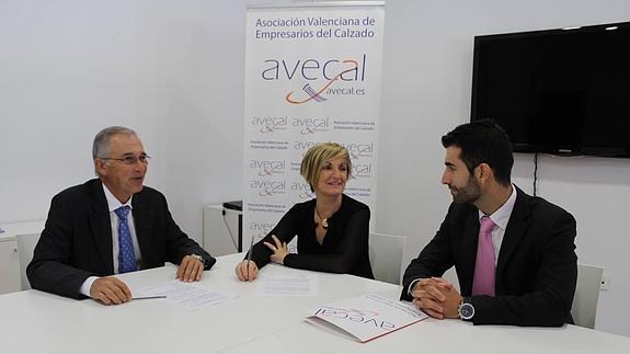 Avecal y Mecemsa firman un convenio para facilitar el acceso de los empresarios del calzado a servicios de consultoría