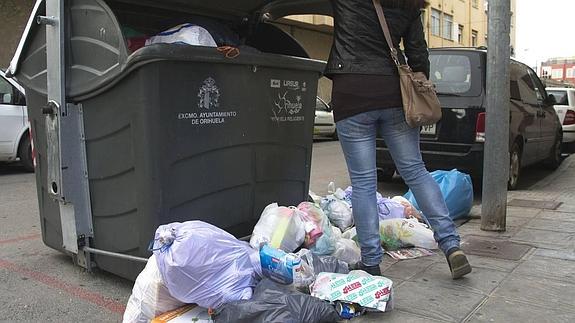 Mollà dice que la historia de las basuras en la Vega Baja es una «concatenación de errores políticos»