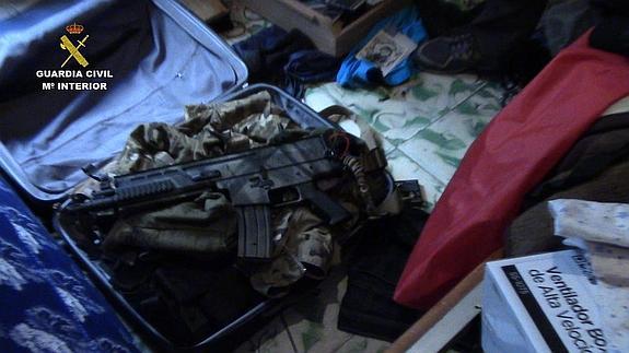 Cae una red de narcos que atracó varios bazares en la Vega Baja