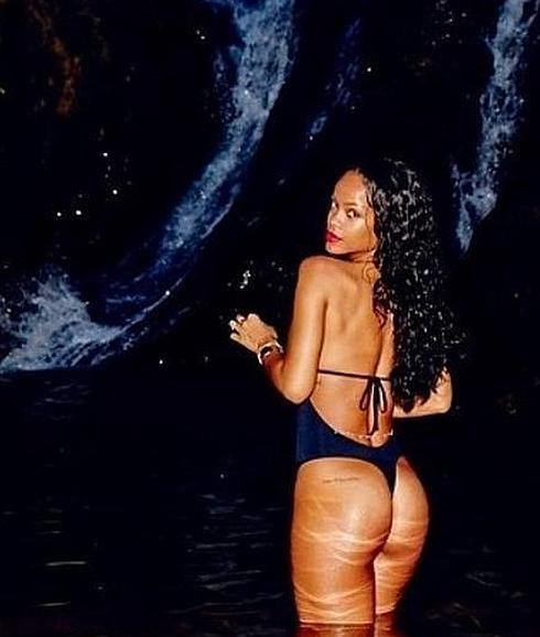 Rihanna conquista Brasil desnuda