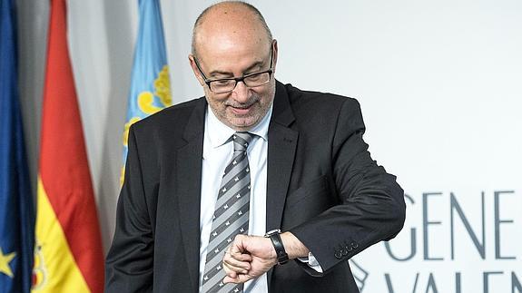 El Consell insta a Montoro a que aporte el dinero para pagar la extra de 2012