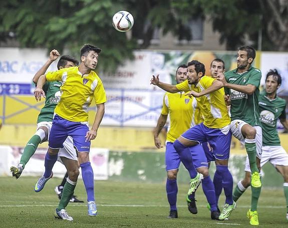 El Orihuela sigue en caída libre