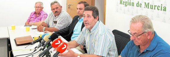 Asaja, Coag y UPA acusan a Ailimpo de «querer dejar de lado a los agricultores»