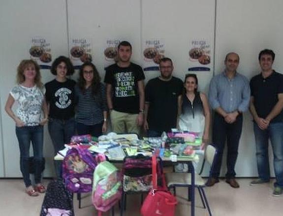 JJ SS de Bisgastro apoya al colegio