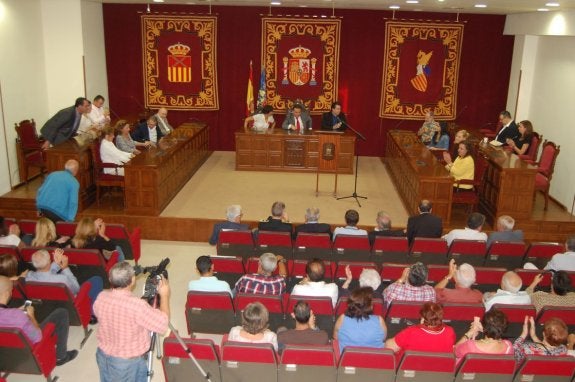 Almoradí espera del Consell cambios en la política social