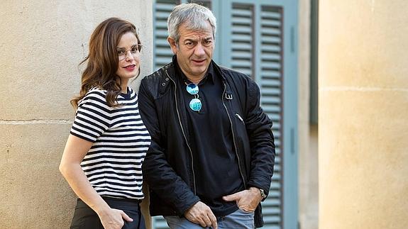 Carlos Sobera: «En el teatro, a la gente le gusta reirse de los políticos»