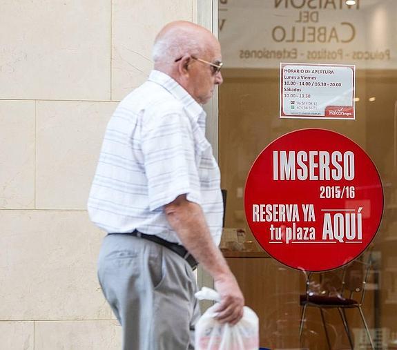 El retraso del Imserso deja 5.000 plazas vacías en Benidorm en la segunda quincena