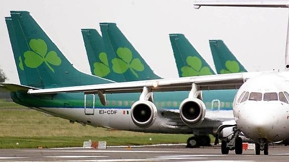 Muere un pasajero tras morder a un tripulante en pleno vuelo