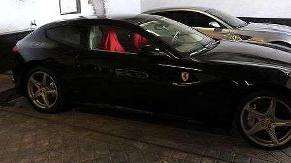 Un Ferrari a subasta de Juan Carlos I tiene roces