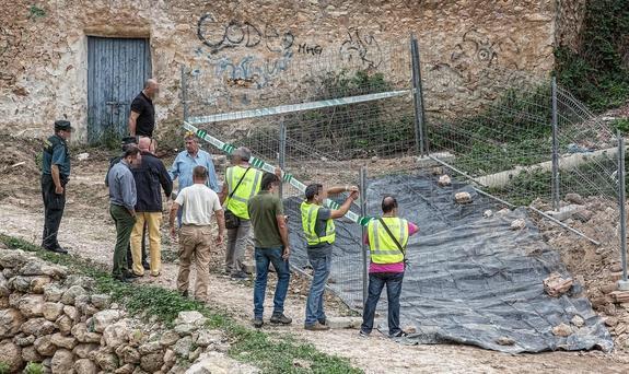 Buscan en un pozo de Santa Pola a una joven desaparecida hace 24 años