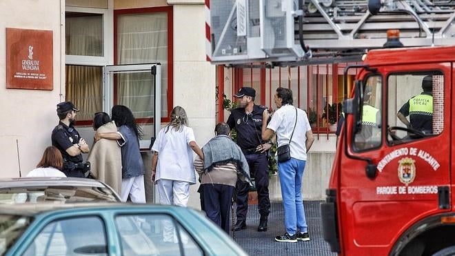 Desalojados 150 ancianos por un incendio declarado en una residencia en Alicante