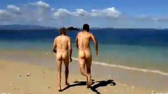 Álex González y Jesús Calleja dejan boquiabiertos a los espectadores con su desnudo integral