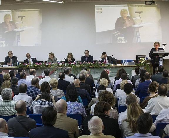 Polémico inicio de curso en la UNED al exigir el personal y los tutores una auditoría