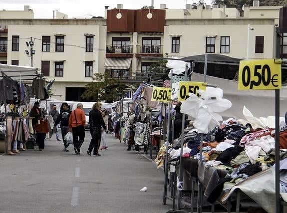 El mercado de Los Huertos se rediseña como una gran superficie y deja fuera las 81 bajas