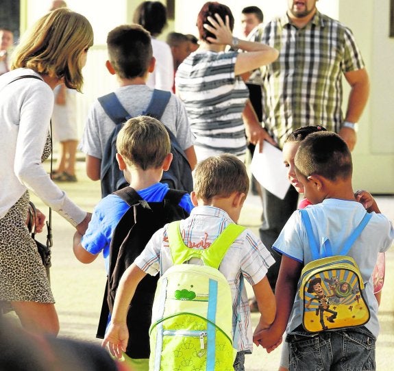 La Comunitat, entre las regiones que pierden más alumnos la próxima década