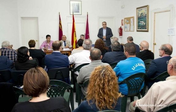 El PP retiene la mitad de las 12 juntas y el bloque PSOE-MC se queda el resto