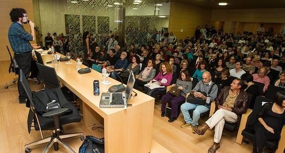 Los artistas aceptan sin apenas críticas el nuevo Consejo de Cultura de Alicante