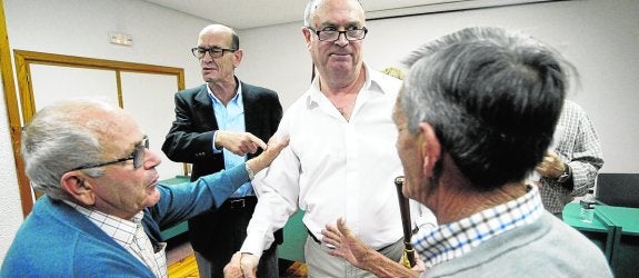 El PSOE se hace con San Ginés y C's, con Santiago y Zaraíche