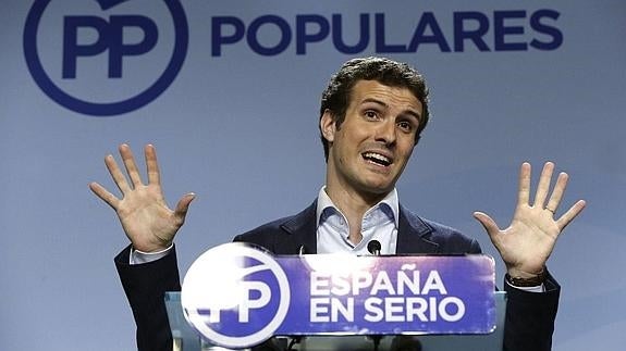 Casado cree que el proceso soberanista catalán intenta tapar «corruptelas sistémicas» con la bandera