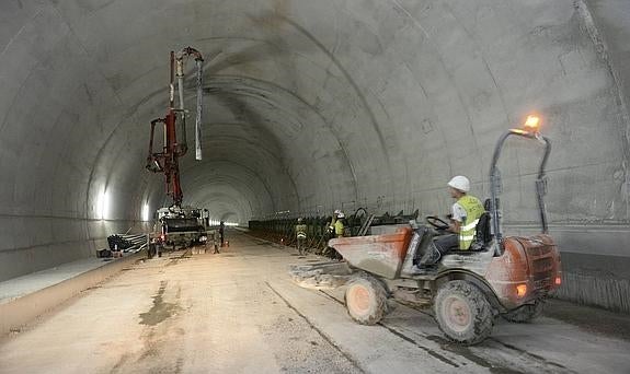 La Comunitat solo ha recibido el 4% de la inversión estatal en obra pública