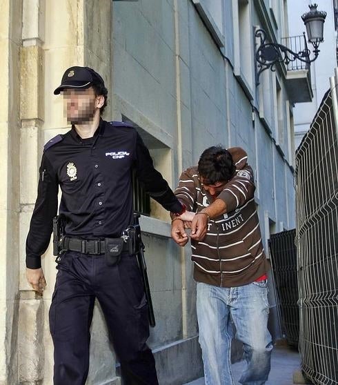 Capturan en Cieza a un prófugo acusado de violar a sus dos hijas