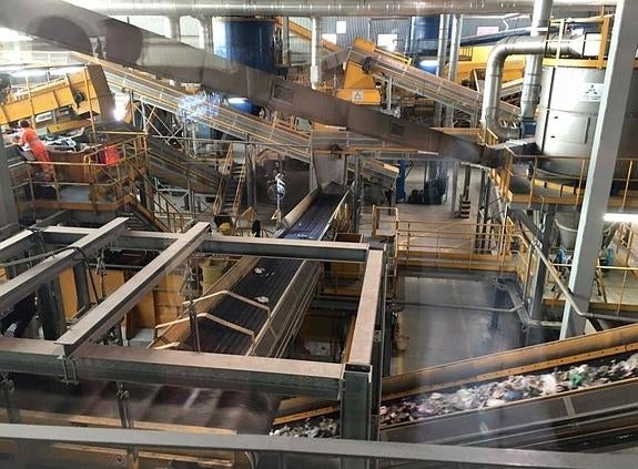 Una delegación del Consorcio visita la planta de rechazo de Algimia de Alfara