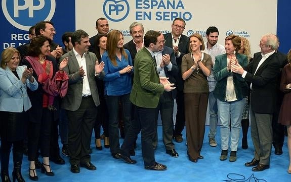 Cospedal destaca que Rajoy ofrece seguridad ante la amenaza yihadista
