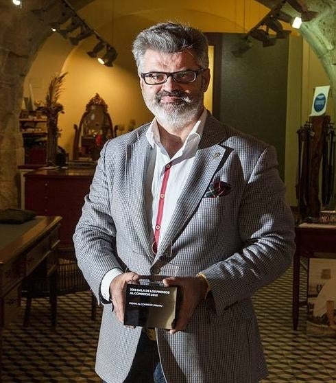 «El tripartito es comerciantes, alicantinos y Administración»