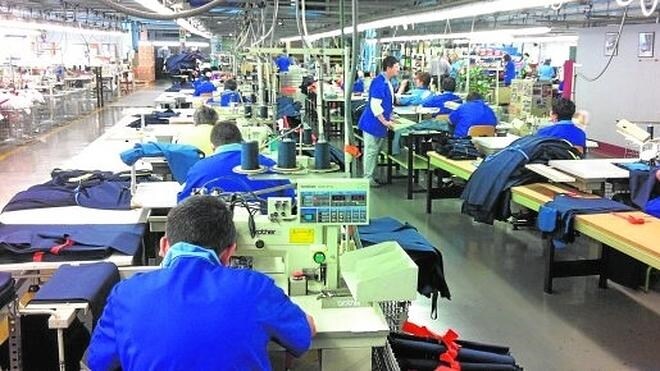 Viva desagüe Perfecto La industria textil bate récord anual de ventas al exterior en solo nueve  meses | La Verdad
