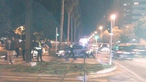 Cinco heridos en un accidente entre un coche y el TRAM en Alicante