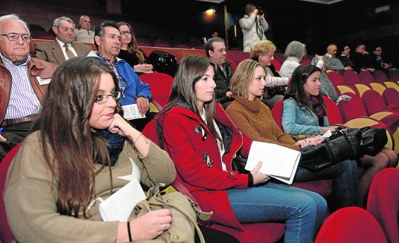 El movimiento vecinal debate sobre participación
