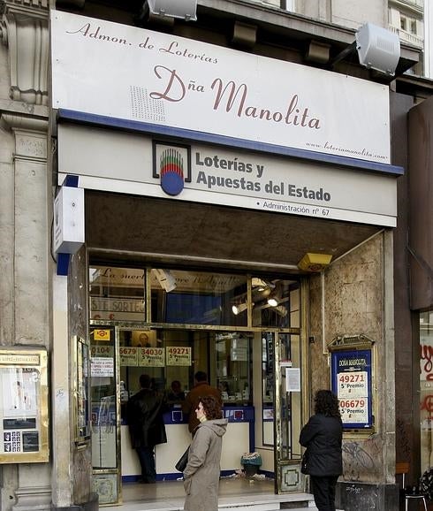 La Lotería de Navidad de 'Doña Manolita' seduce a los compradores