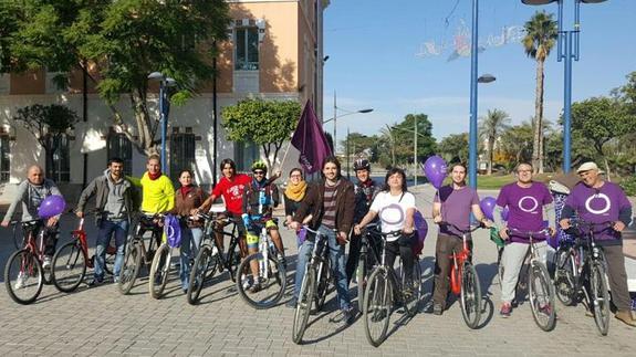 Podemos quiere fomentar el uso de la bicicleta para luchar contra la contaminación