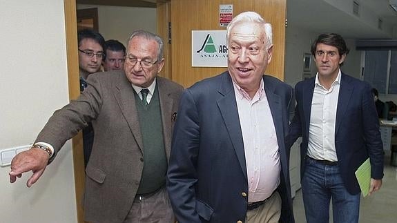 Margallo anuncia que se ha abierto un procedimiento sobre los negocios del embajador Arístegui
