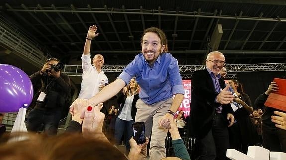 Iglesias presume en Alicante de que las fuerzas del cambio son más eficaces que Rajoy