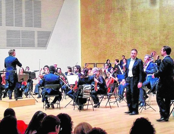 La Coral Francisco Vallejos interpreta 'El Mesías' en un recital participativo en Alicante