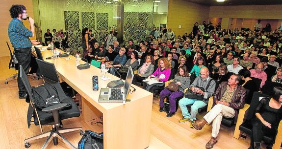 Alicante recibe más de cien propuestas para redactar las bases de su Consejo de Cultura