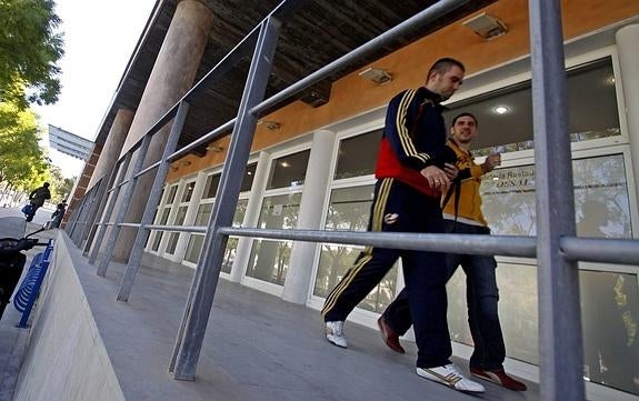 Ejecutan obras por 500.000 euros en las piscinas del Tossal para reabrirlas en verano